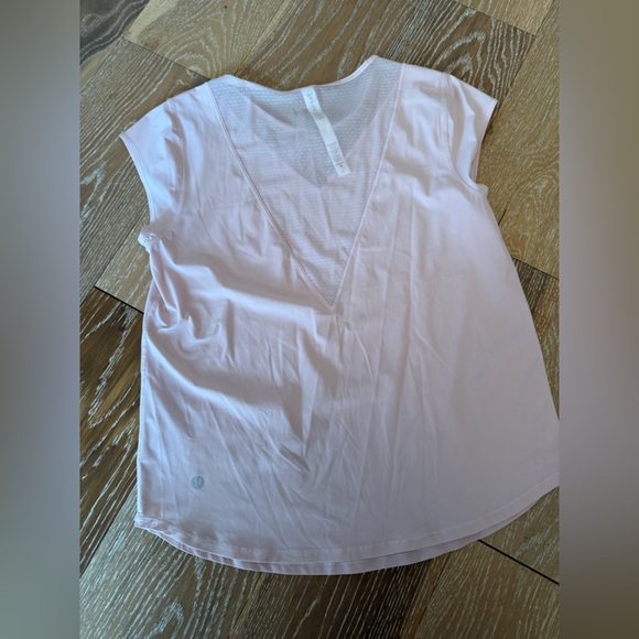 Lululemon For The Run Short Sleeve
Petals - Picture 7 of 8